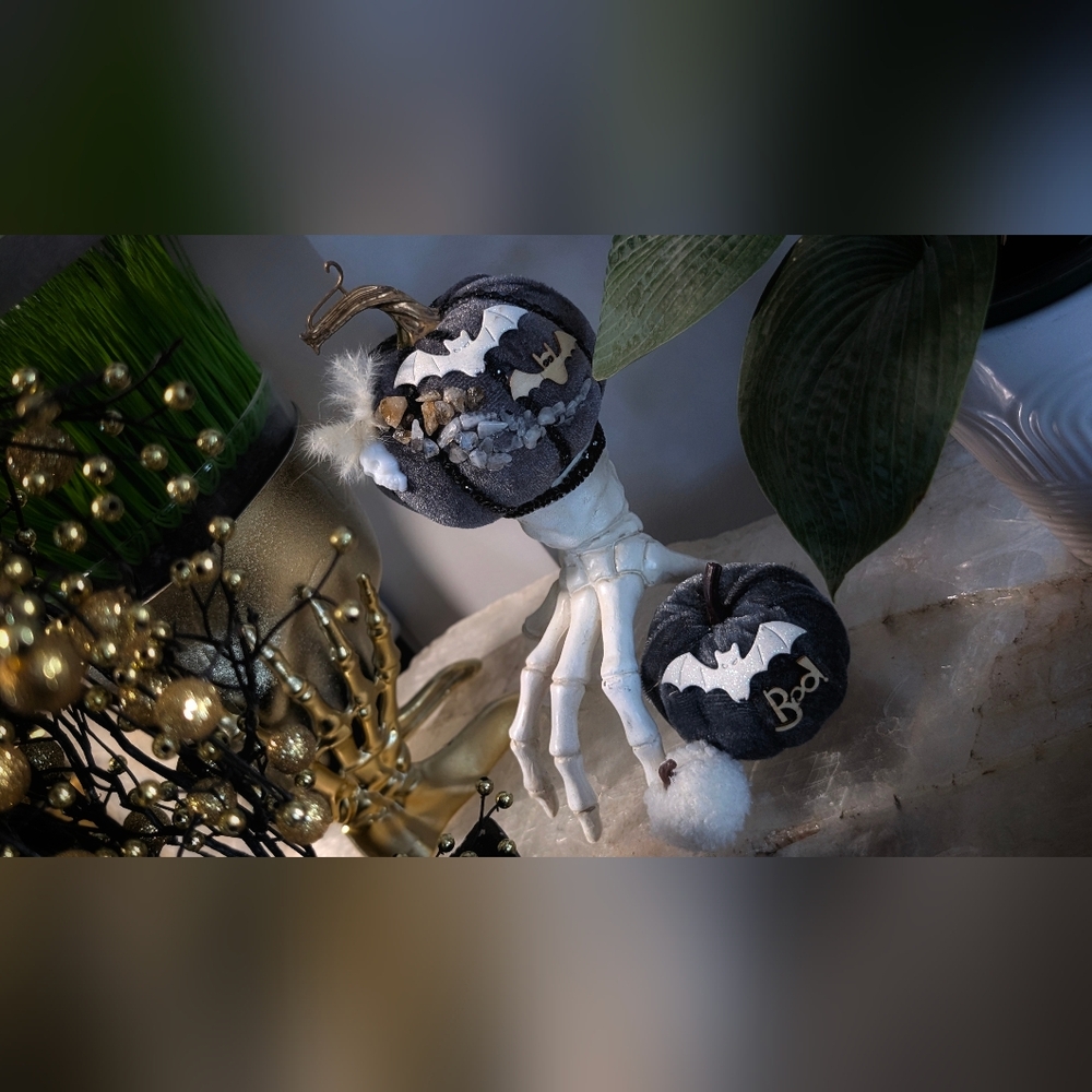 3pc Pumpkin Set w/Hand, Crystals & Accents